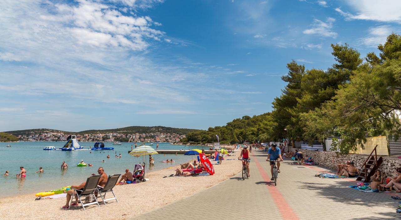 Victoria Mobilehome Jezera Village Holiday Resort Extérieur photo